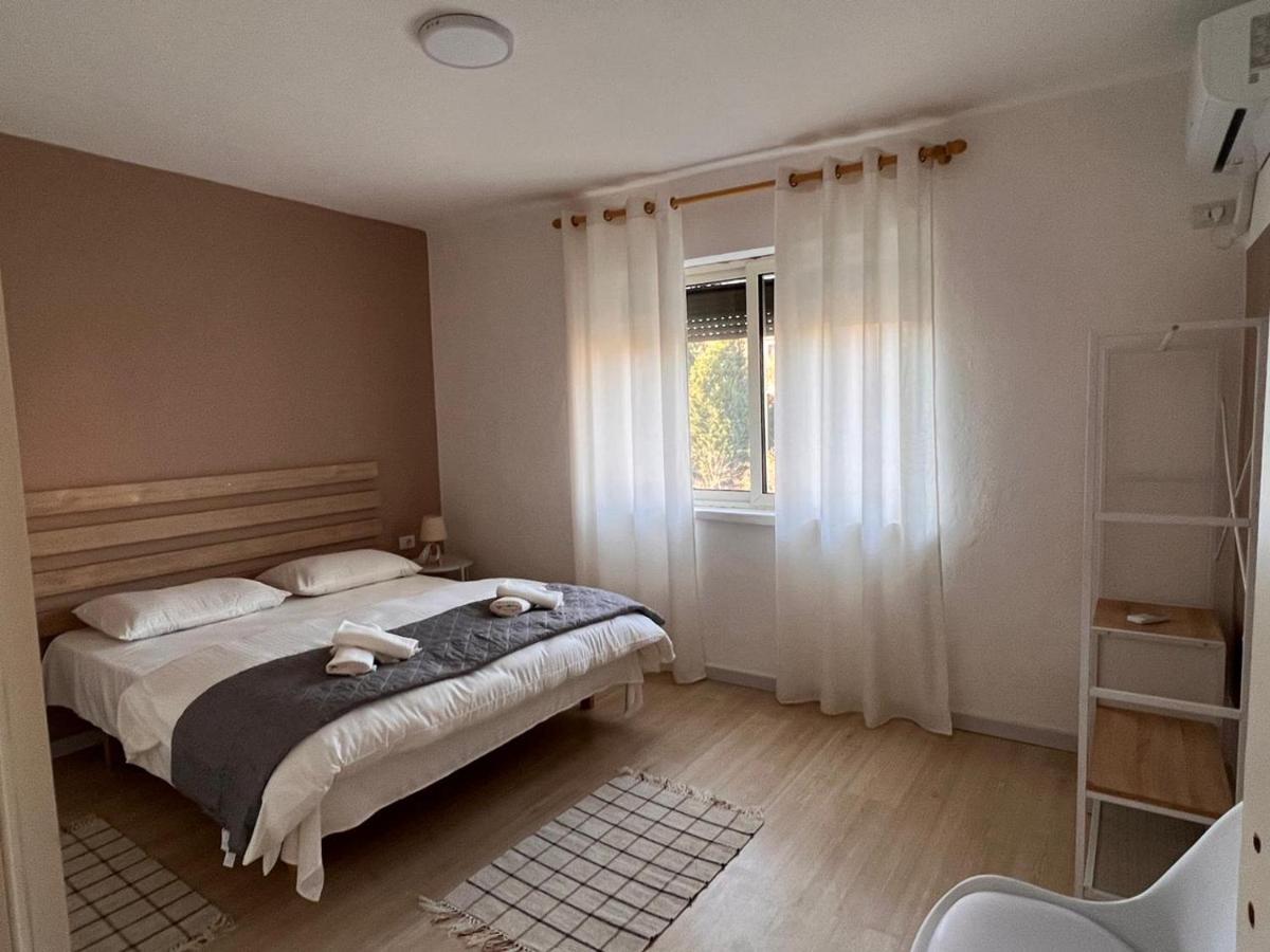 Centre Apartment In Shkodra Kültér fotó